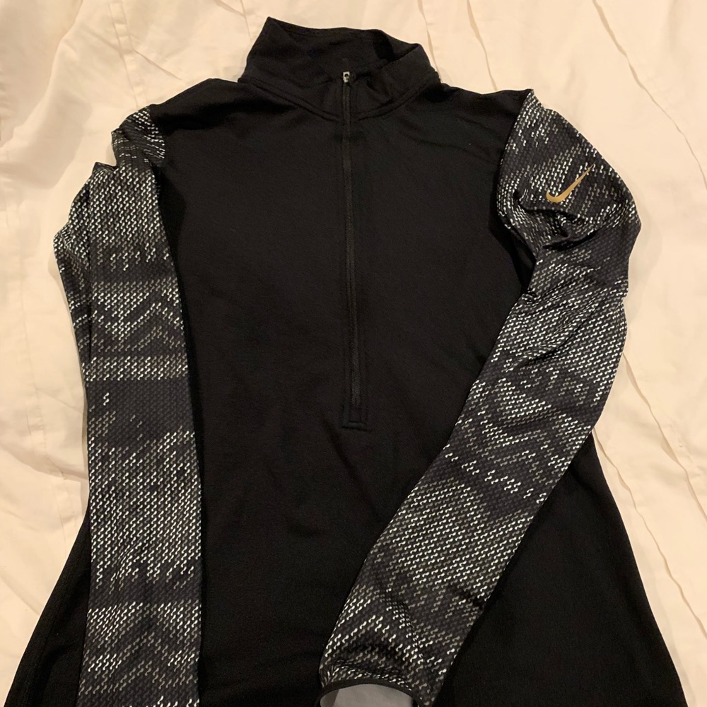 Nike half zip athletic top